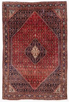 A Bidjar carpet, c. 330 x 220 cm.