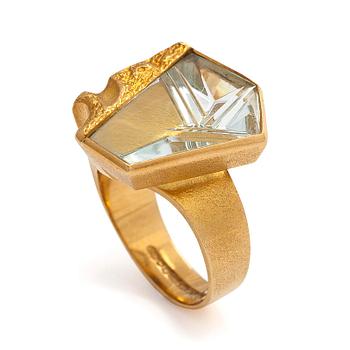 Björn Weckström, ring, "Nereia", faceted aquamarine, 18K gold.