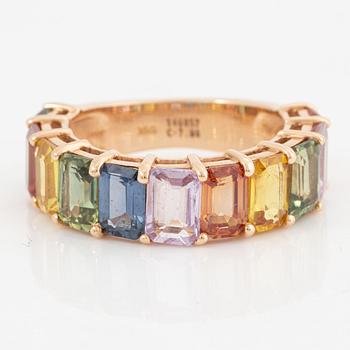 Ring, 18K rose gold with multi-coloured sapphires.