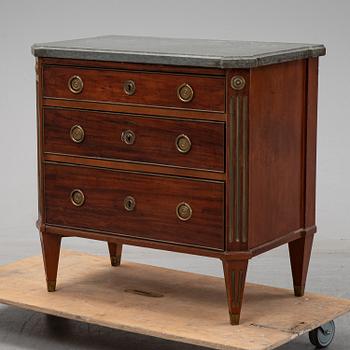 A late gustavian style chest of drawers, 19th / 20th century.