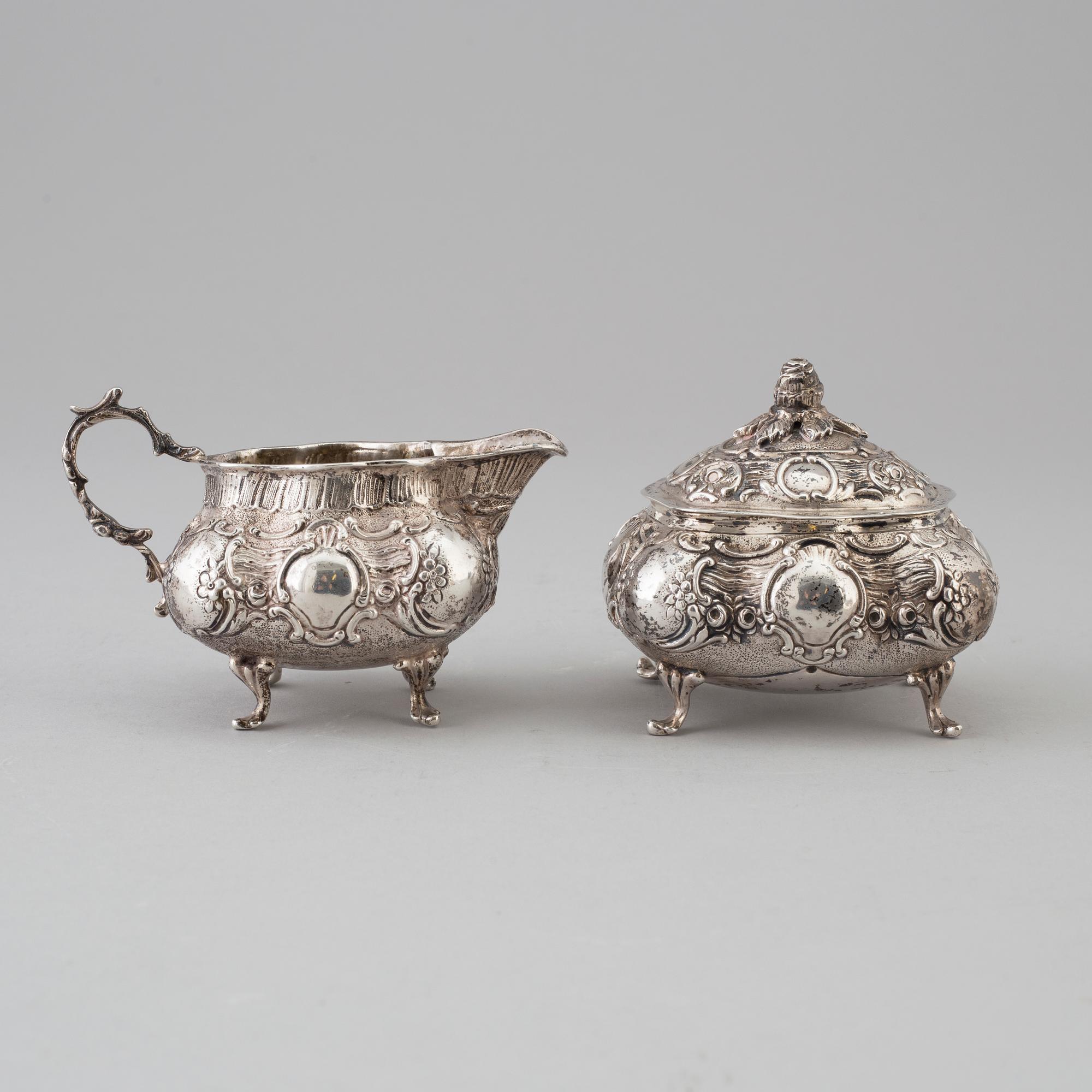 A German silver creamer and sugar bowl, first half of the 20th Century.