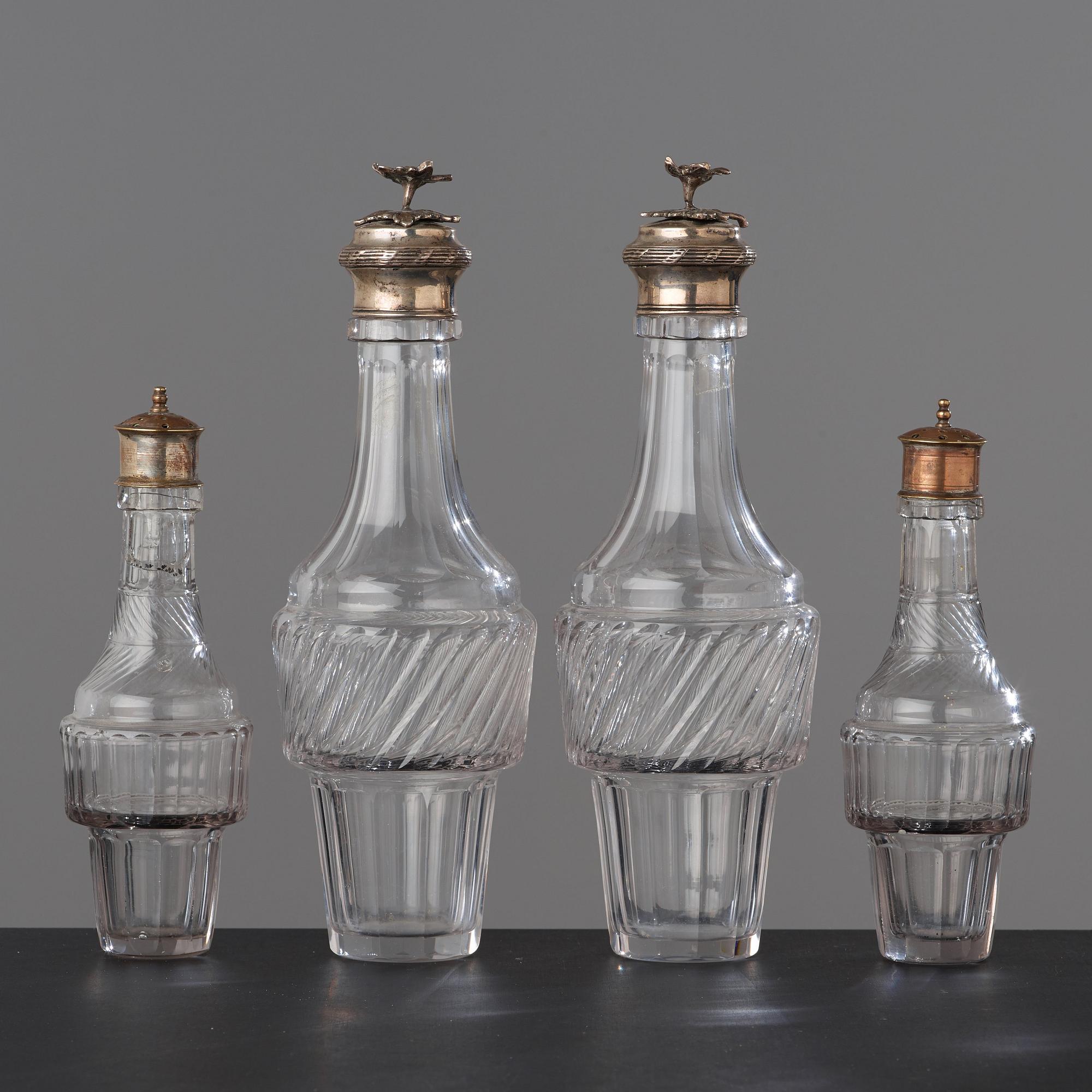 BORDSSURTOUT, sengustaviansk, 1800-talets början.