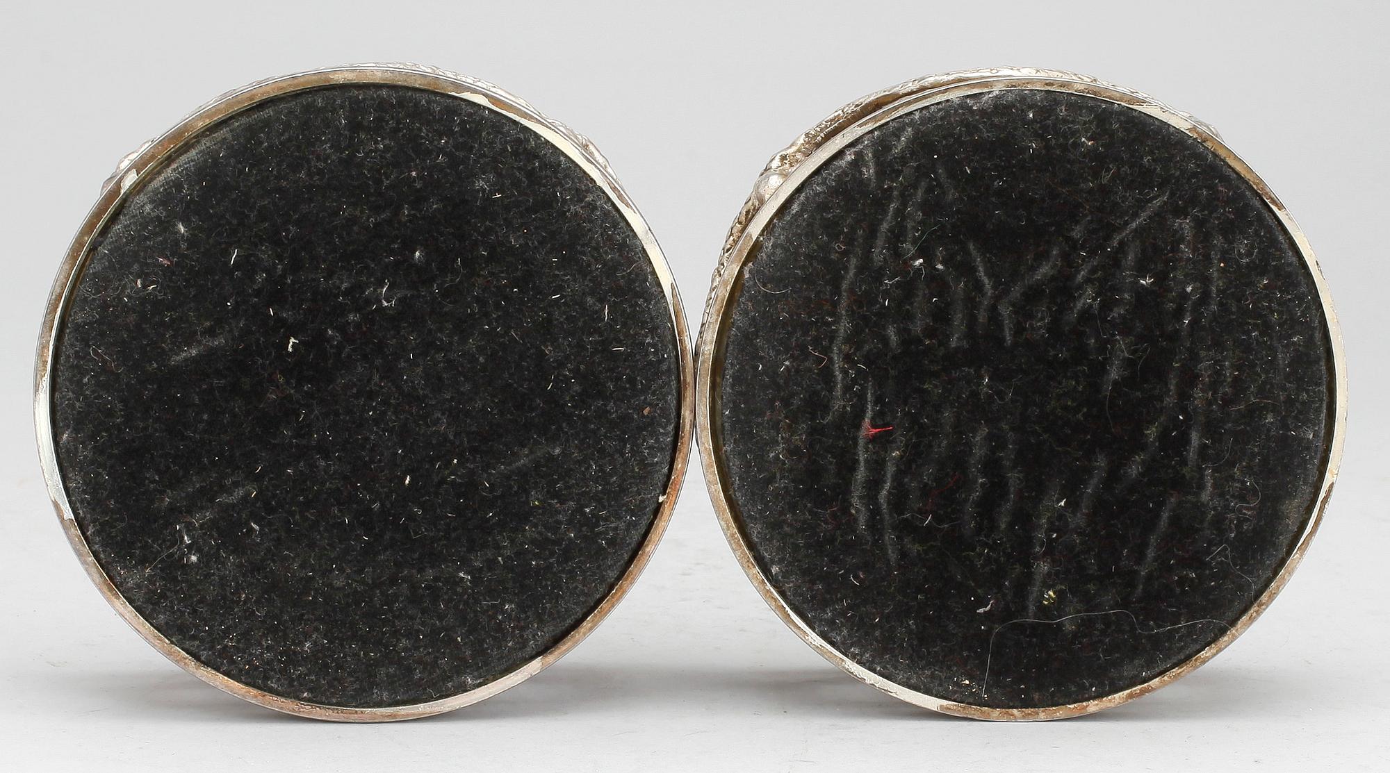 COASTERS, vitmetall, England, 1900-tal.