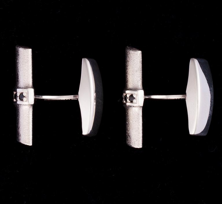 CHAO-HSIEN KUO, MANSCHETTKNAPPAR, "Black and White Oriental" sterling silver, svarta spineller, Lapponia 2007.