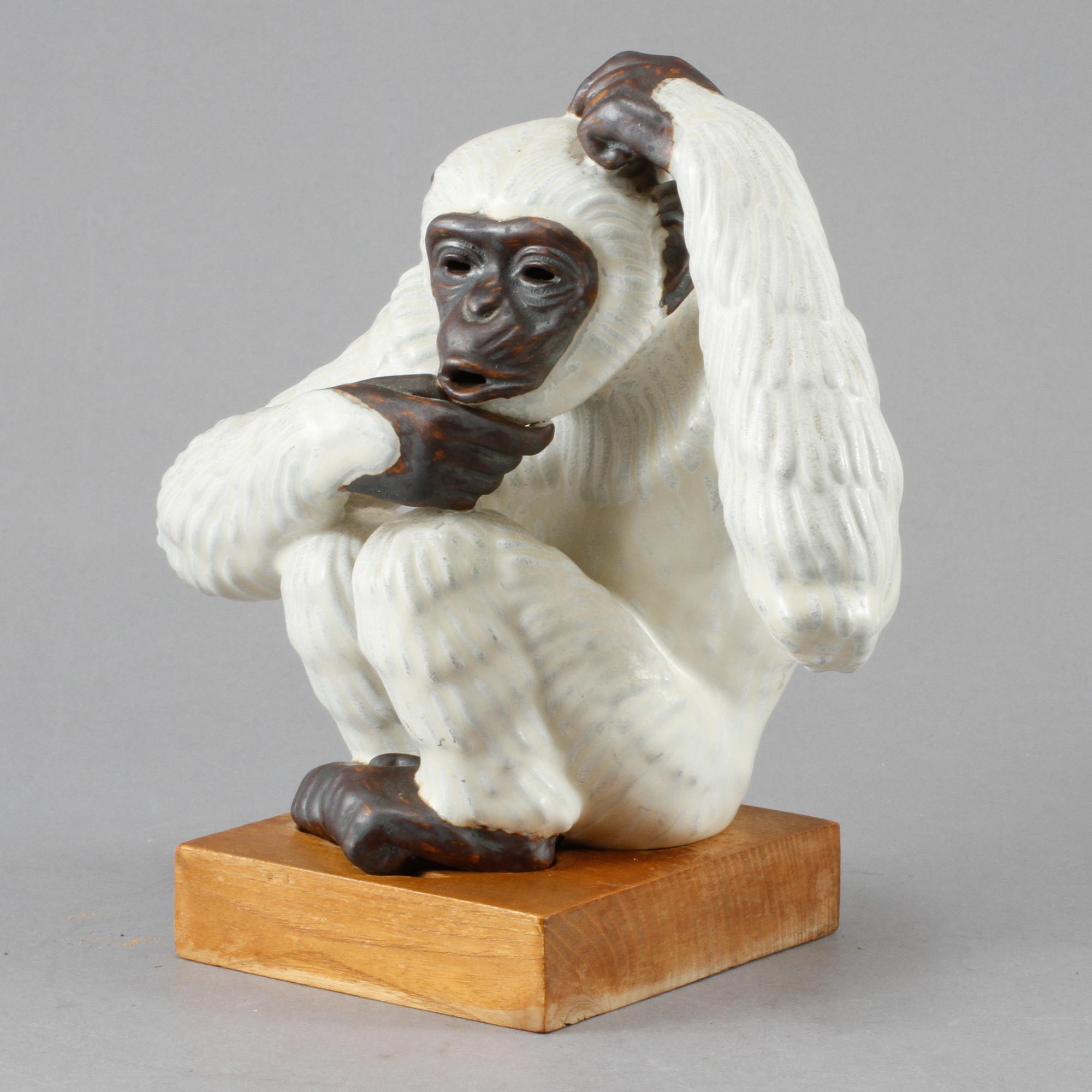 FIGURIN, stengods, Gunnar Nylund, 1900-talets andra hälft.