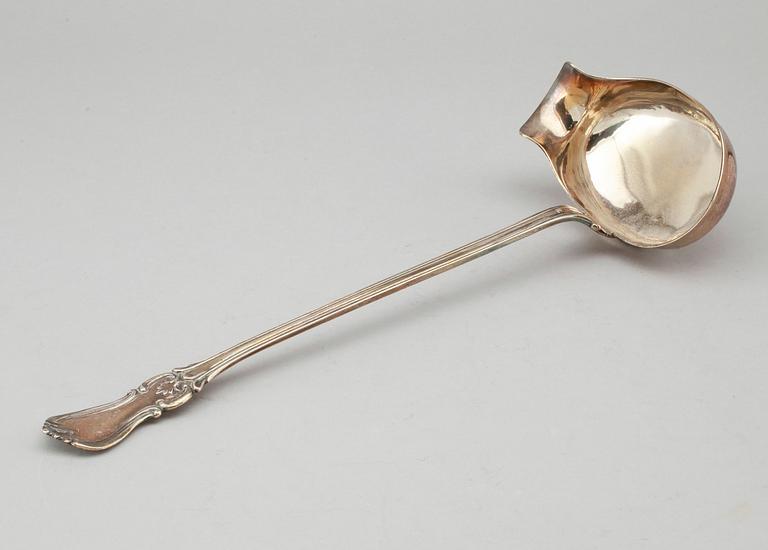 SOPPSLEV, silver, Stockholm 1871. Vikt ca 180 gram.