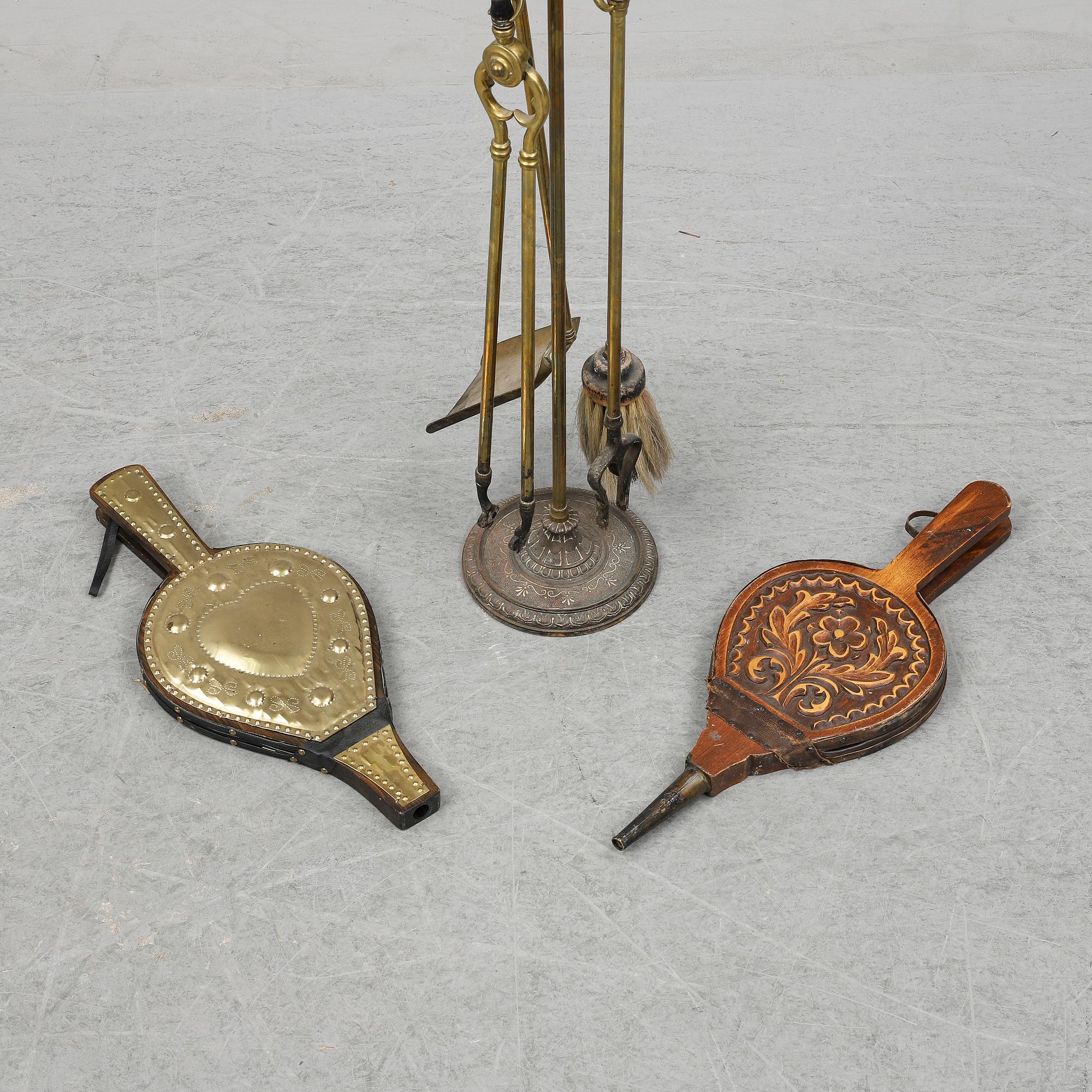 Stove utensils, 6 pcs and a stand, 20th ct.