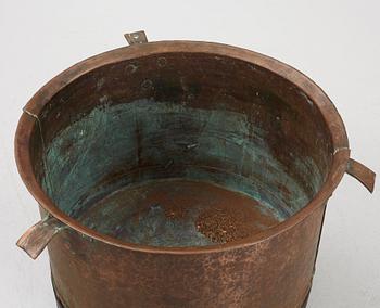 A copper barrel, 19th century.