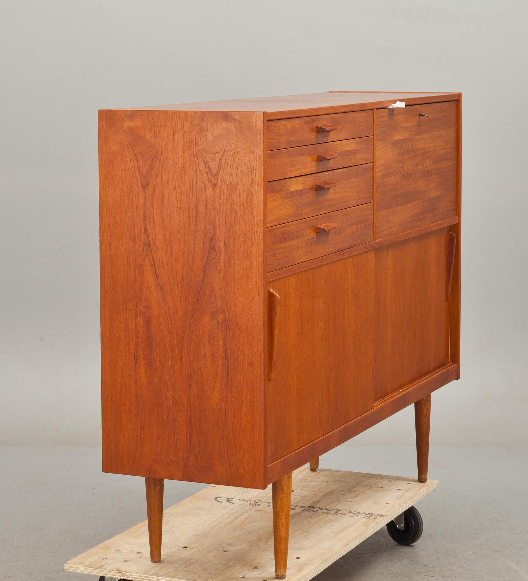 SIDEBOARD, design Yngve Ekström. Troeds, 1950/60-tal.