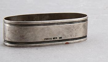 PARTI SILVER, 9 delar, bl a Nils Hellberg, Stockholm, 1792. Vikt 355 gram.