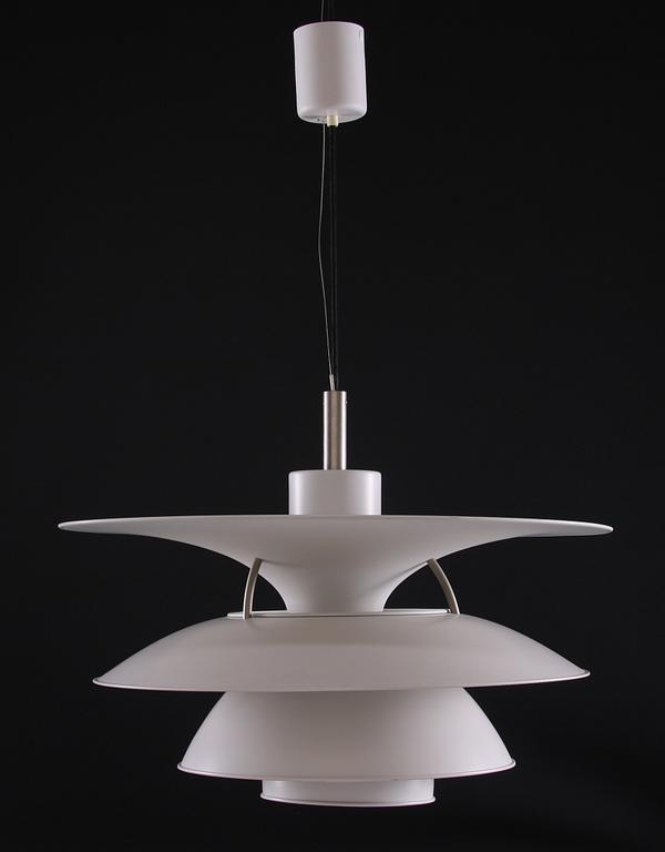 TAKARMATUR, "Charlottenburg-stor", Ebbe Christensen, Sophus Frandsen och Poul Henningsen för Louis Poulsen.