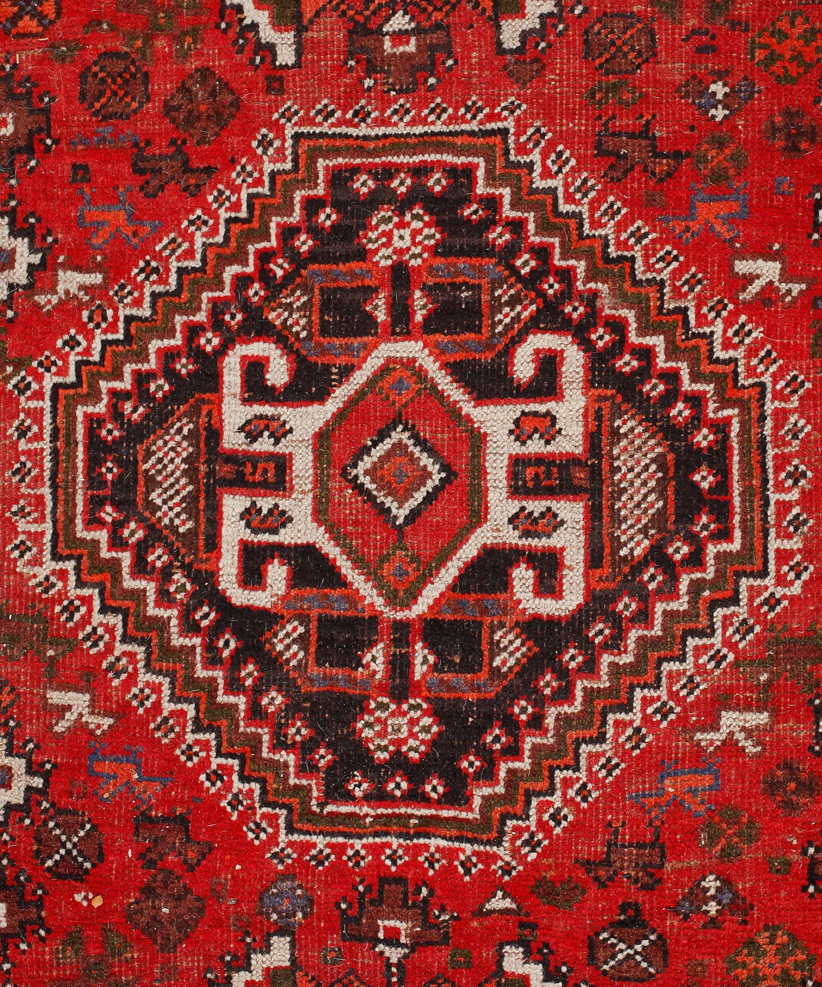 MATTA, Shiraz, old, 315x225 cm.