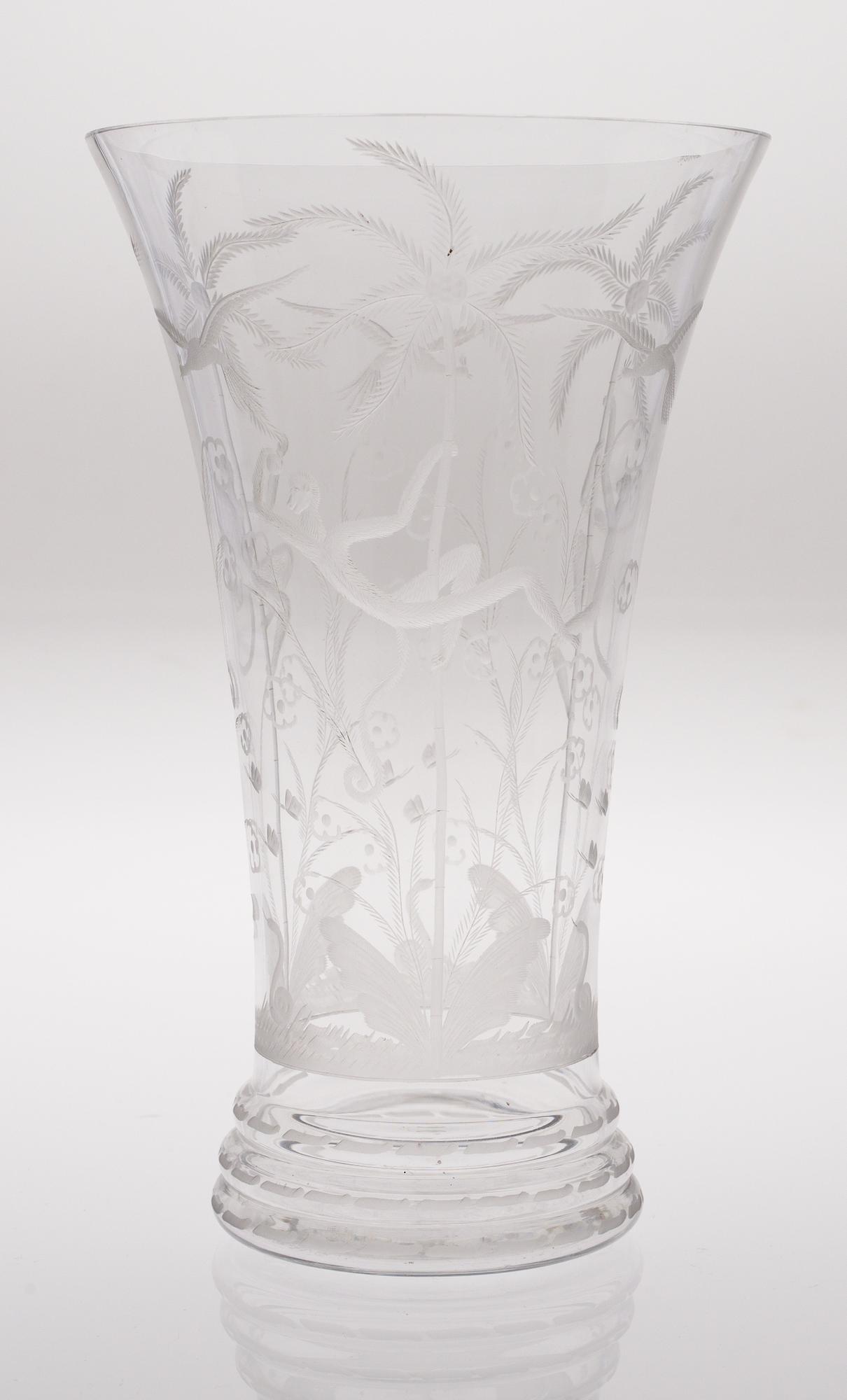 An Edward Hald engraved glass vase, Orrefors 1925.
