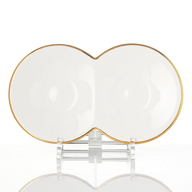 Mona Hatoum, "T42 (gold)".