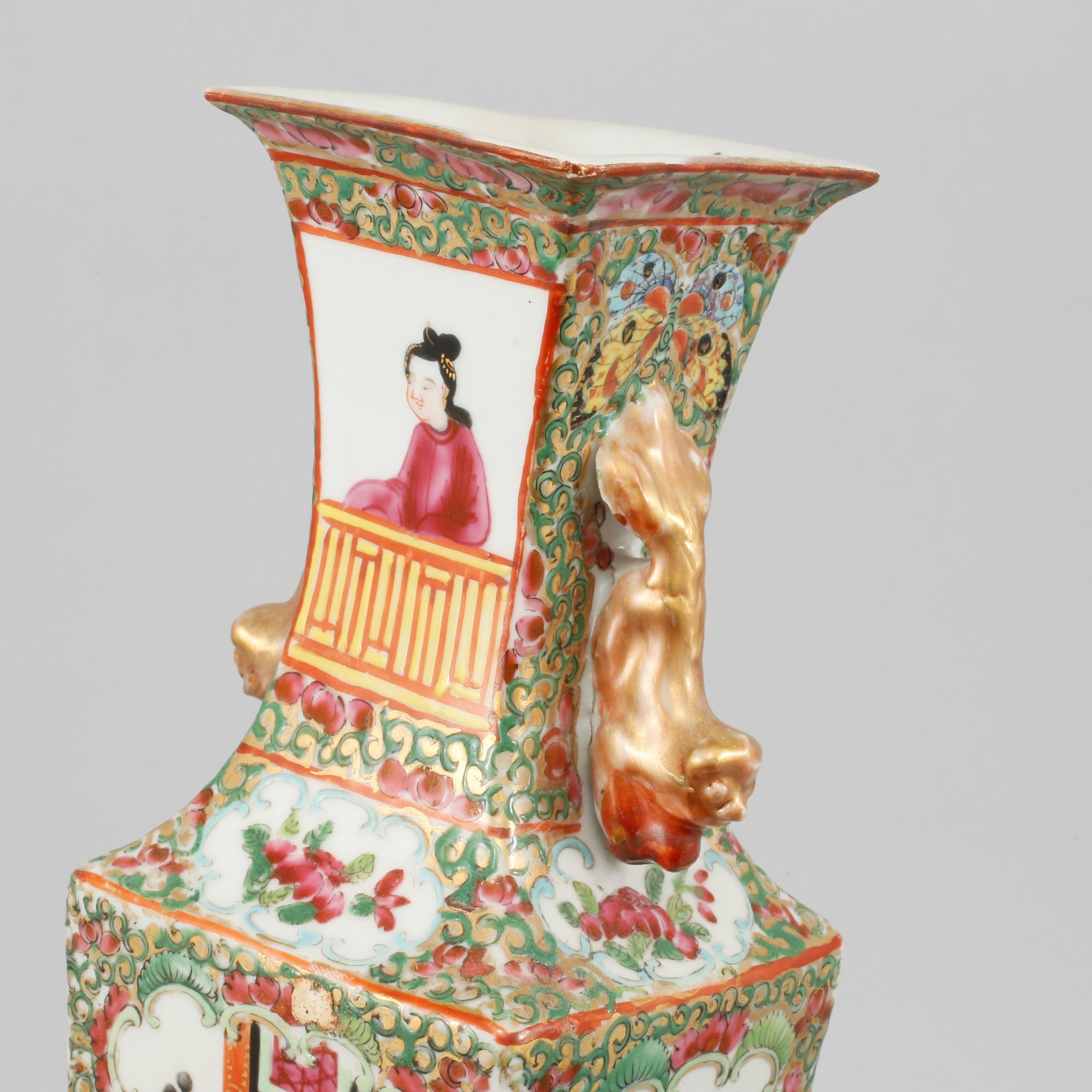 VASER, ett par, porslin, Kina, Kanton, 1800/1900-tal.