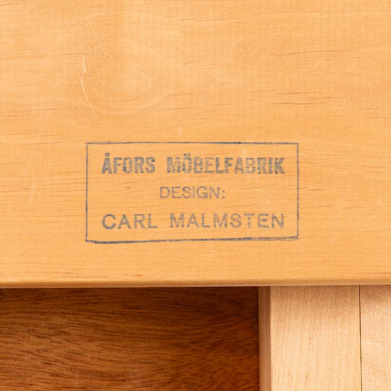 Carl Malmsten, Dining table with 2 armchairs and 6 chairs, 'Ambassador', Åfors Möbelfabrik, second half of the 20th century.