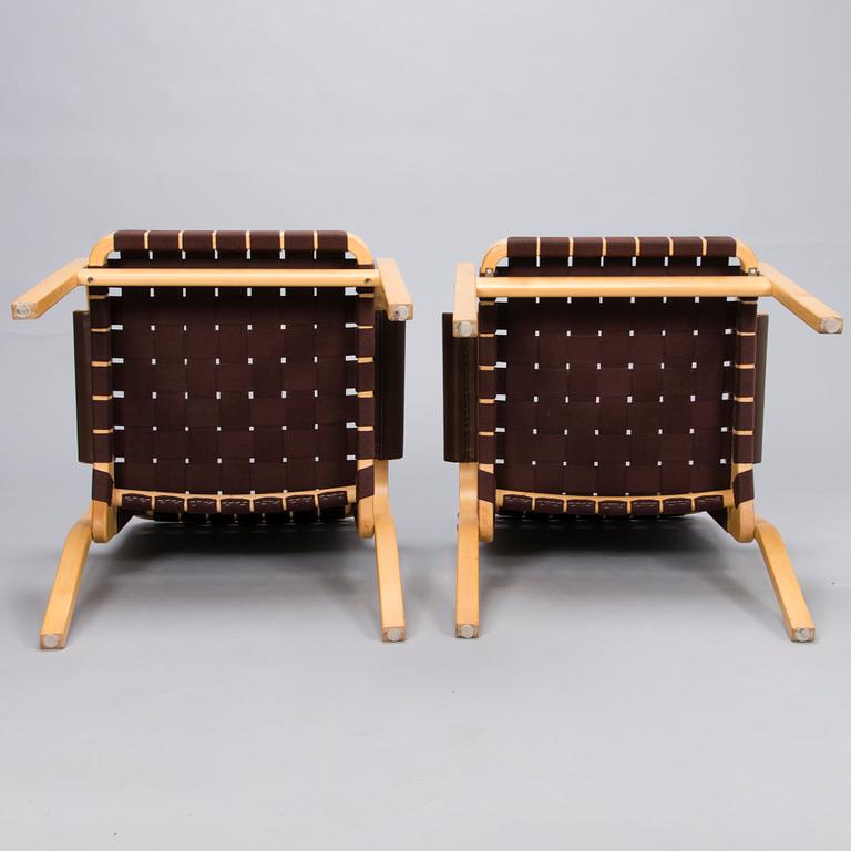 ALVAR AALTO, A pair of '45' armchairs for Artek late 20th century.