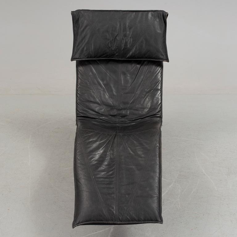 A lounge chair "Skye" by Tord Björklund, IKEA.