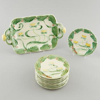 ASSIETTER, 12 st, samt FAT, flintgods, jugend, Villeroy & Boch, Niederlassung Schramberg, märkning mellan 1883-1900.