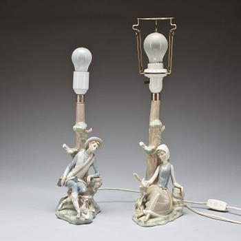 BORDSLAMPOR, ett par, porslin, Lladro, 1900-talets senare hälft.