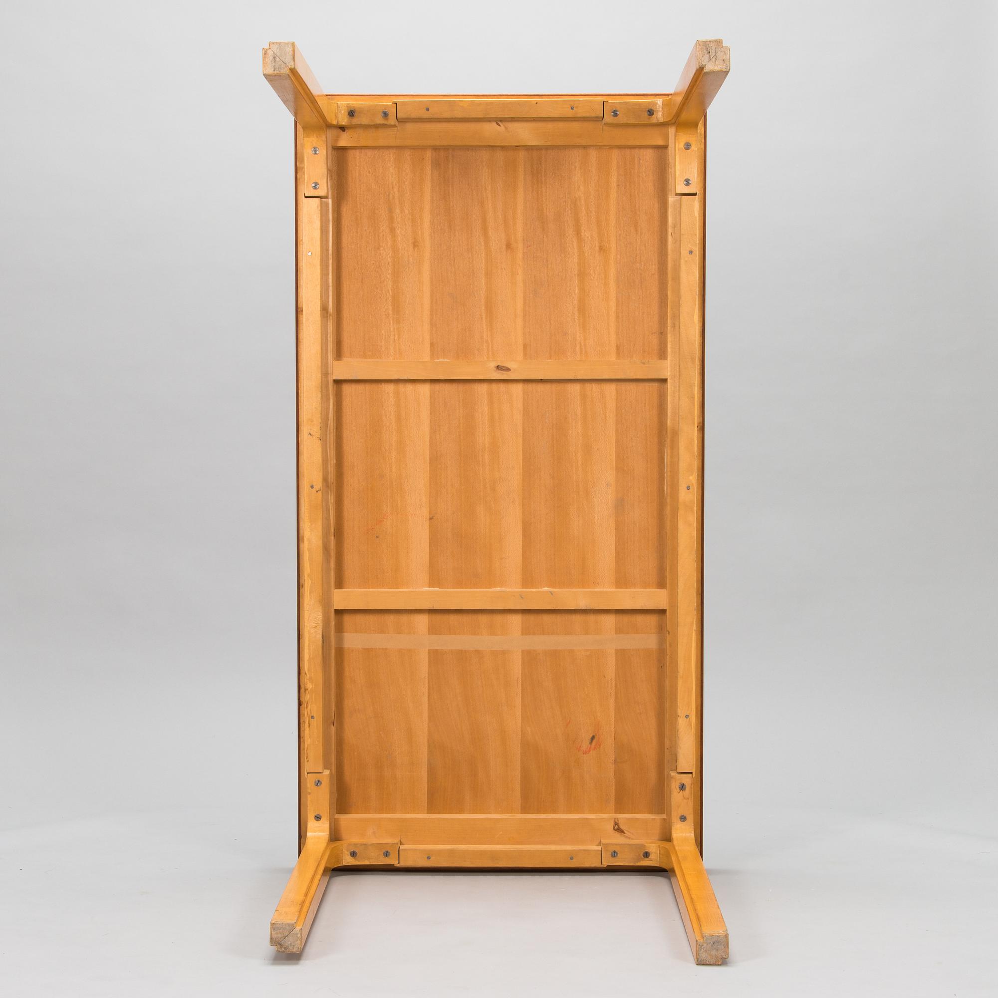 Alvar Aalto, pöytä, malli Y89, för O.Y. Huonekalu- ja Rakennustyötehdas A.B 1900-luvun puoliväli.