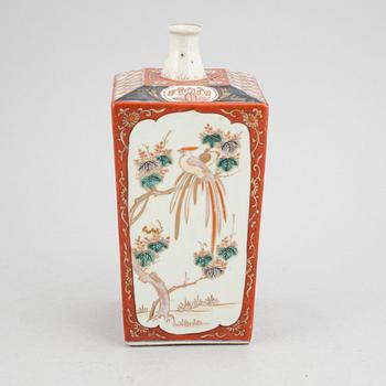 A Japanese porcelain vase, Meiji-period (1868-1912).