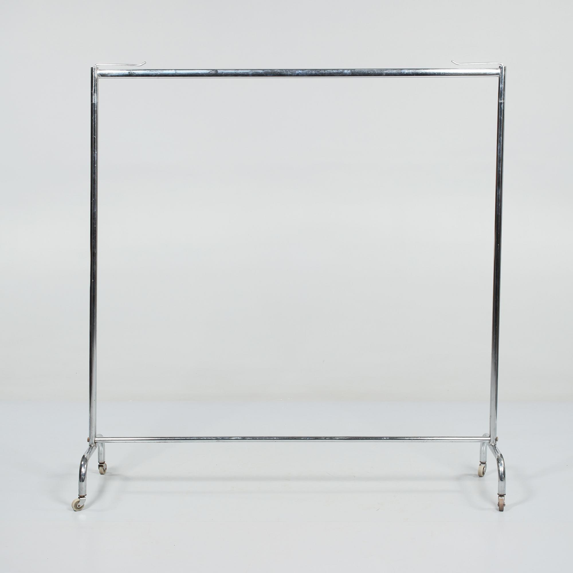 KLÄDHÄNGARE, omkring 1900-talets mitt.