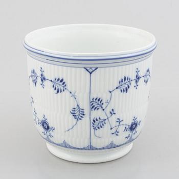 Ytterfoder / kruka, porslin, "Musselmalet", Royal Copenhagen, modell 122, 1898-1923.