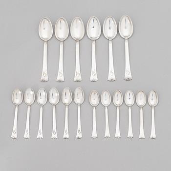 A 39-piece set of 'Jousi' (Bow) silver cutlery, Kultakeskus, Hämeeninna 1953-1966.