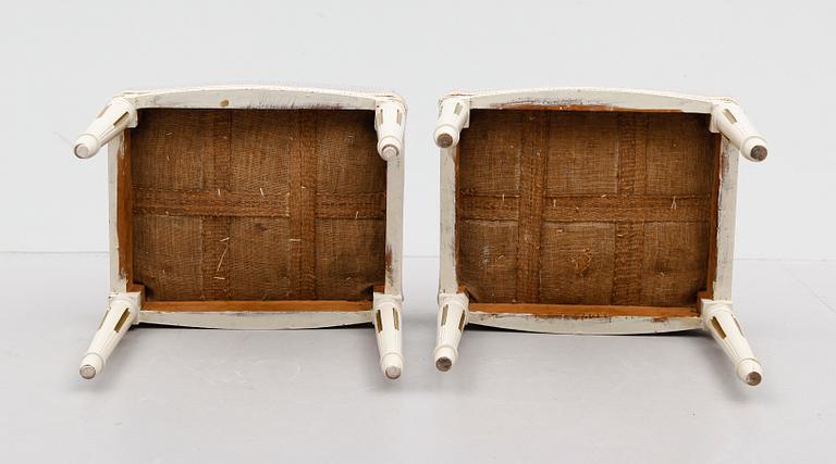 TABURETTER, 1 par, gustaviansk stil, 1900-talets första hälft.
