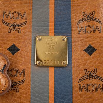 MCM, bag.