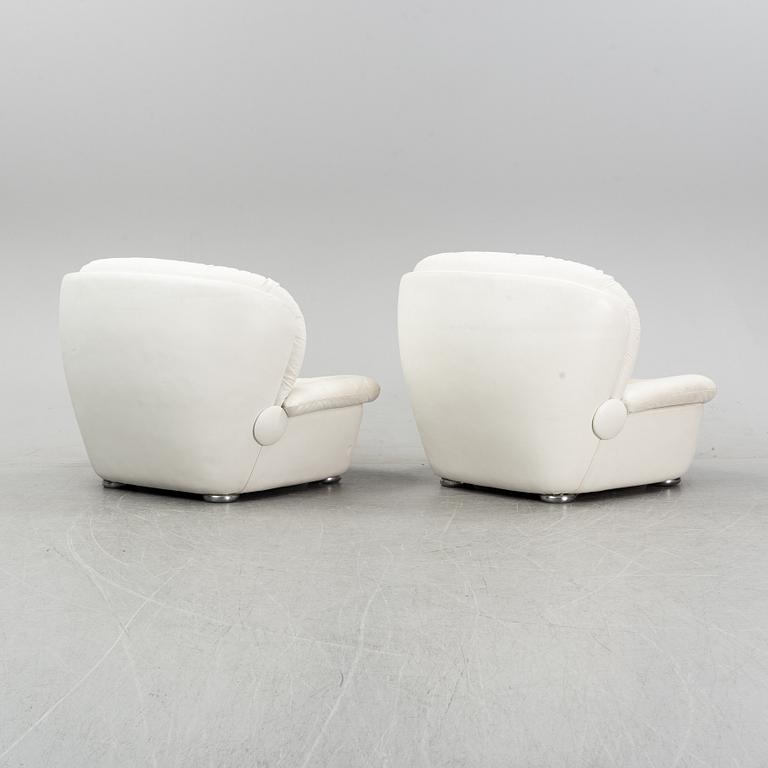 Robert Tillberg, a pair of 'Buddha' easy chairs for Viskdalens Möbelindustri, Kinna, Sweden 1970s.