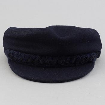 Chanel, a wool hat, size S.