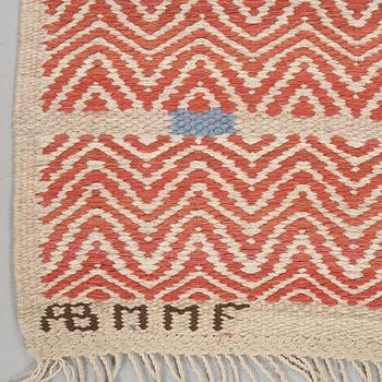 Barbro Nilsson, CARPET. "Rosengång, röd". Flat weave. 181,5 x 81,5 cm. Signed AB MMF BN.