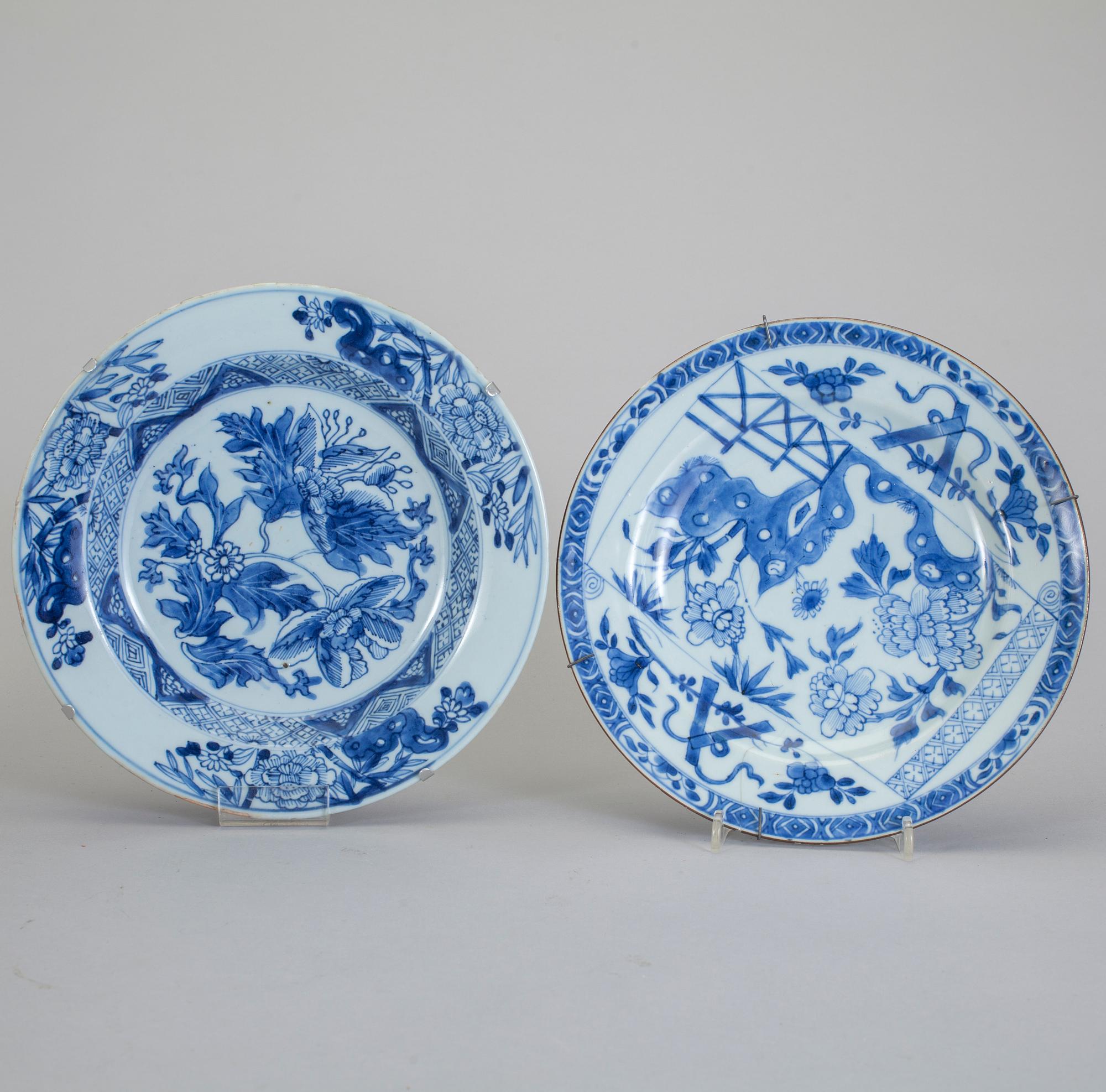 TALLRIKAR, 4 st, porslin. Qianlong (1736-1795).