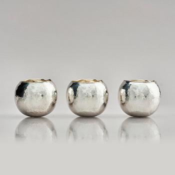 Olle Ohlsson, tumlare, 3 st, sterling silver, Stockholm 1979.