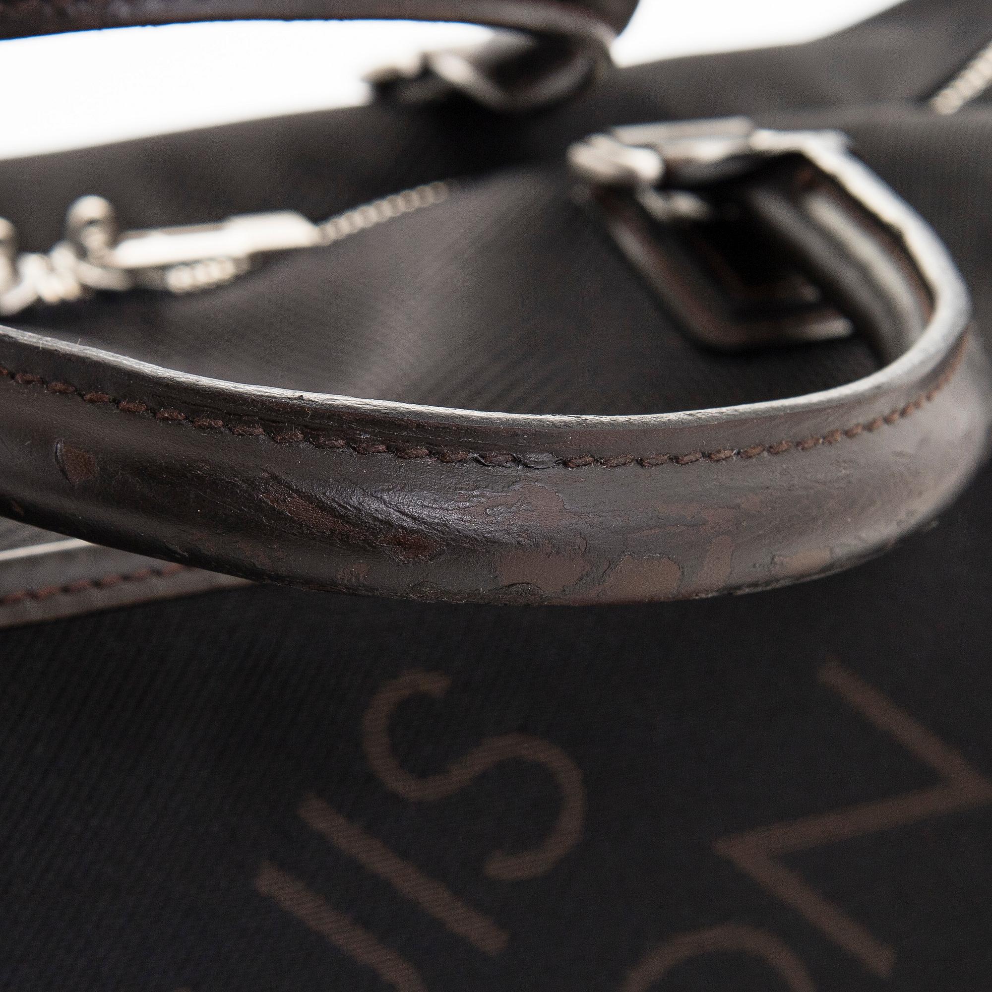 Louis Vuitton, a Geant 'Albatros' Weekendbag.