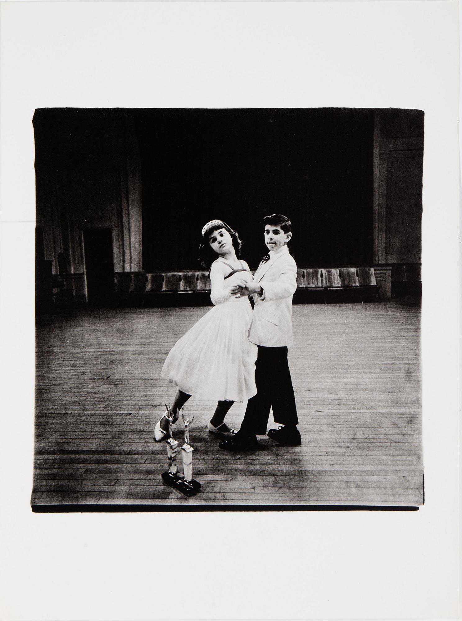 DIANE ARBUS, Portfolio with 12 heliogravures published by Electa in 1979. Numbered 26/1000.