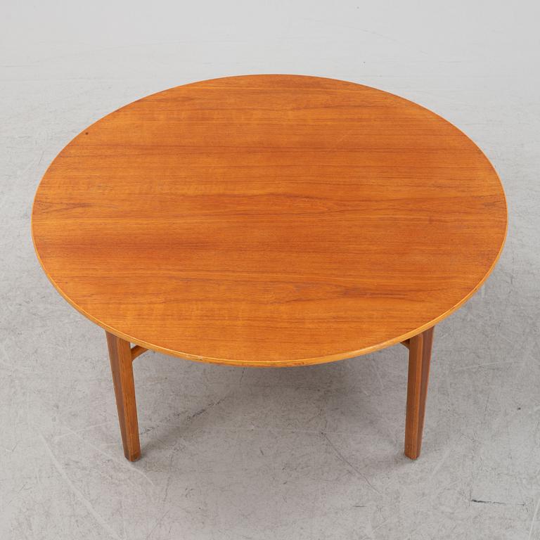 Peter Hvidt & Orla Mølgaard Nielsen, a model 9610 coffee table, Fritz Hansen, Denmark, 1950's.