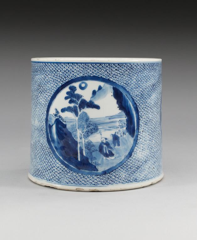 A blue and white brush pot, Qing dynasty, Kangxi (1662-1722).