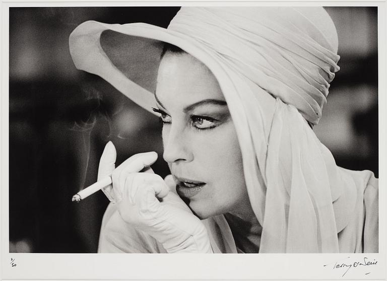 Terry O'Neill, "Ava Gardner, Arizona, 1973".