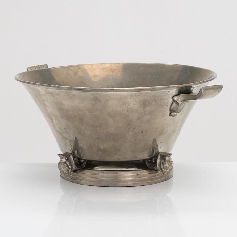 Paavo Tynell, a 1930's bowl for Taito.