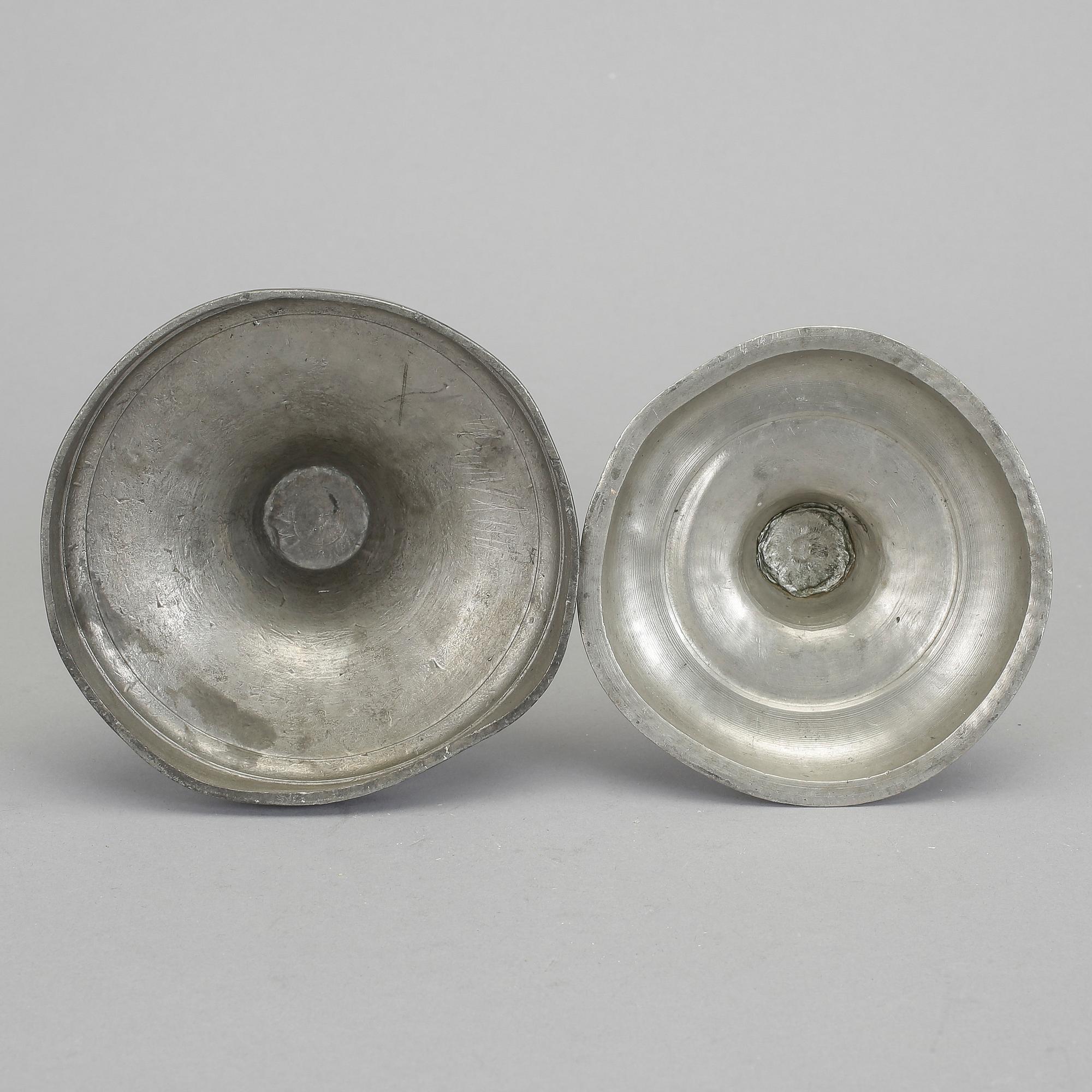 LJUSSTAKAR, 2 st, tenn, 1700/1800-tal.