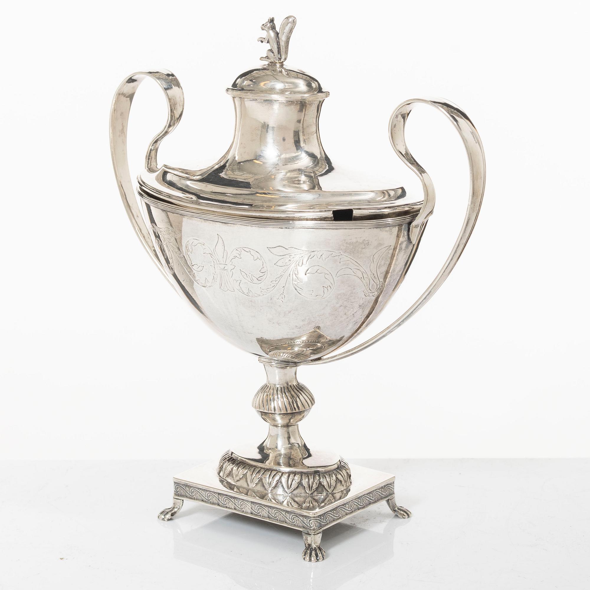 A Swedish silver sugarbowl with cover, marks of Lars Beckaman, Alingsås 1824.