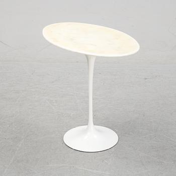 Eero Saarinen, sidobord, "Tulip", Knoll International, USA.