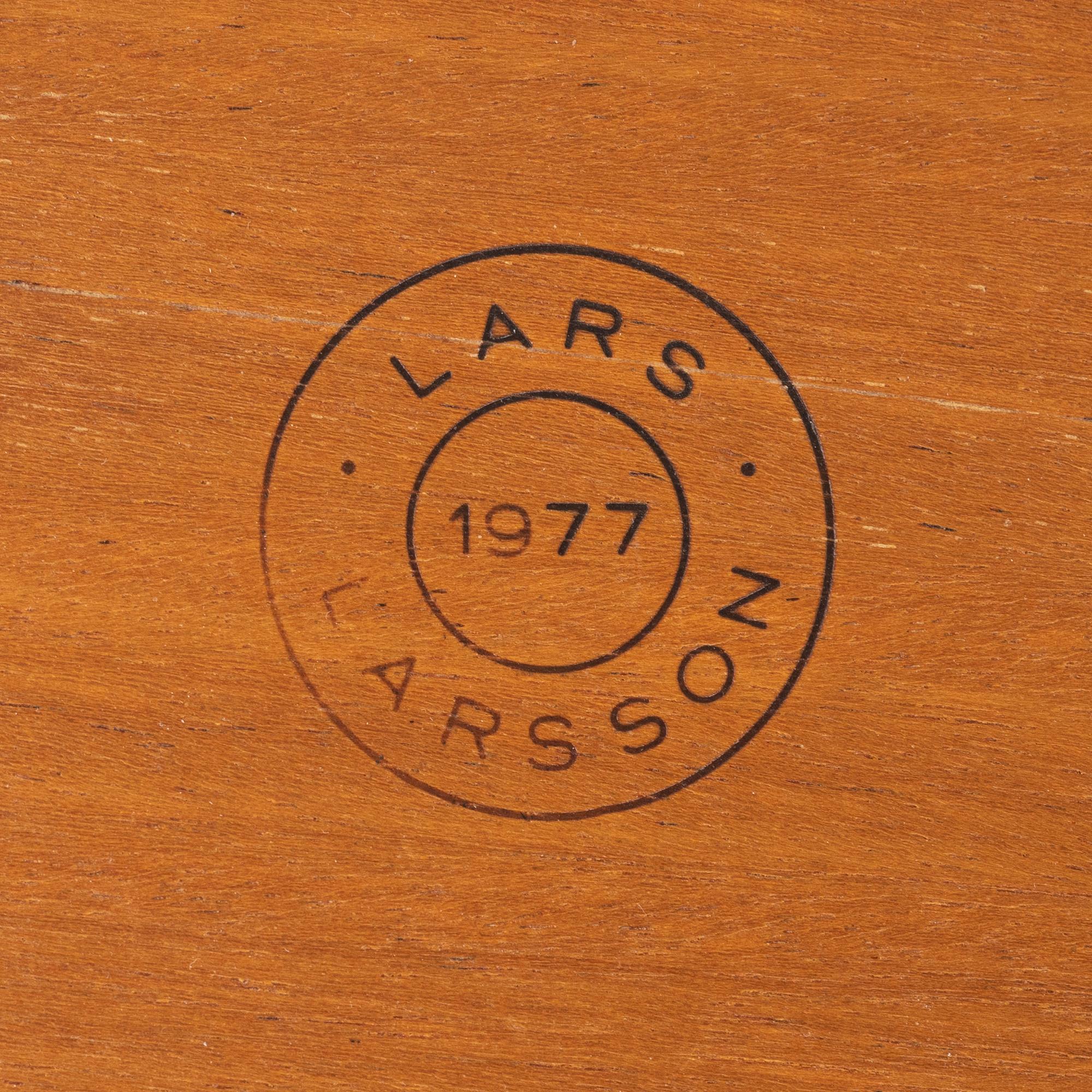 Lars Larsson, a pair of rosewood side tables, HI-gruppen, 1960's.