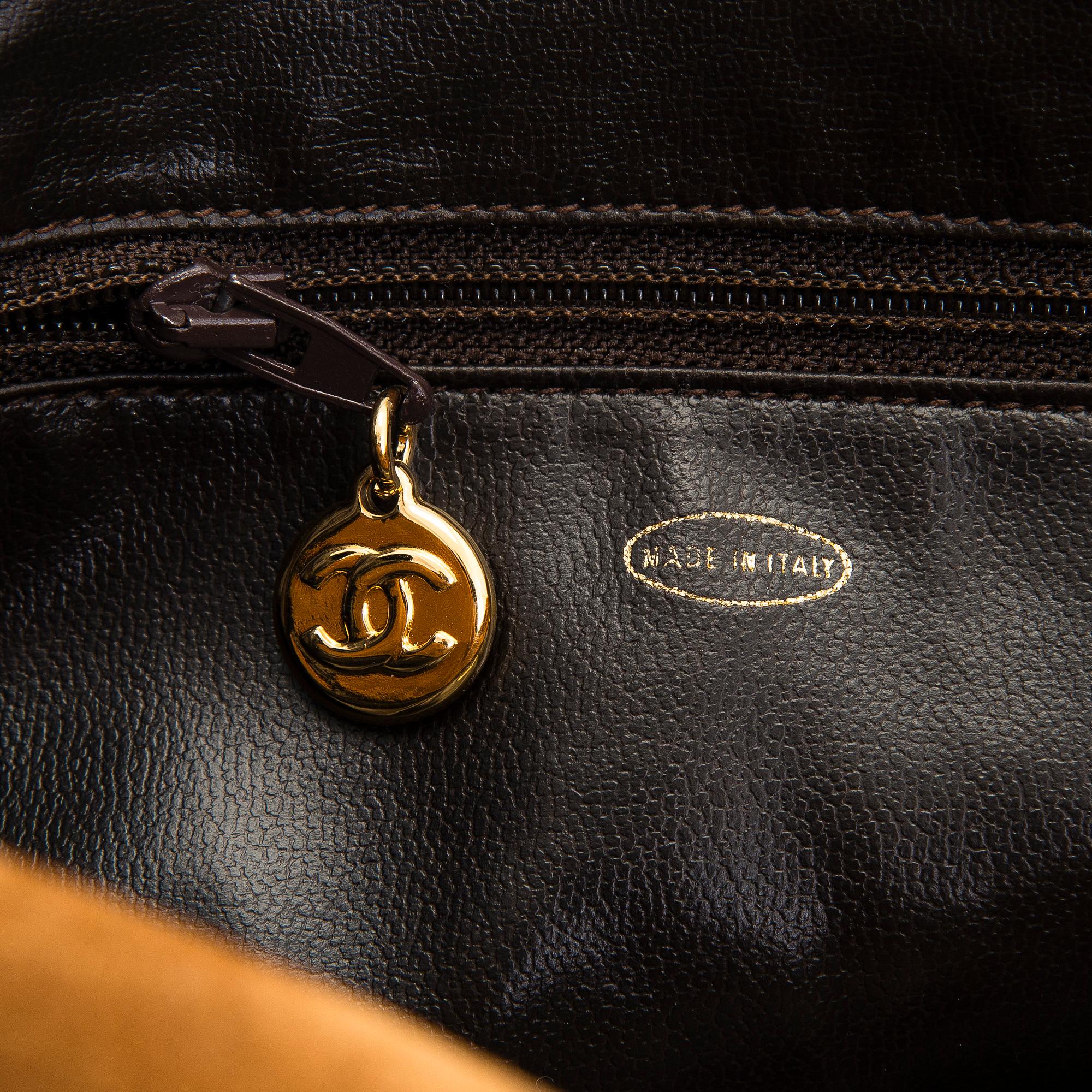 Chanel, "CC Messenger", väska.