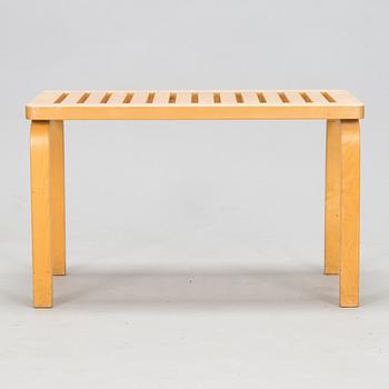 Alvar Aalto, bänk, modell 153B, Artek, 1900-talets slut.