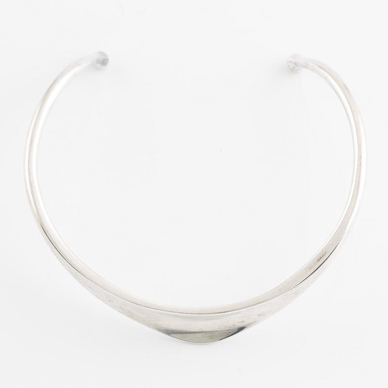 Bent Knudsen sterling silver necklace neck ring, Denmark.