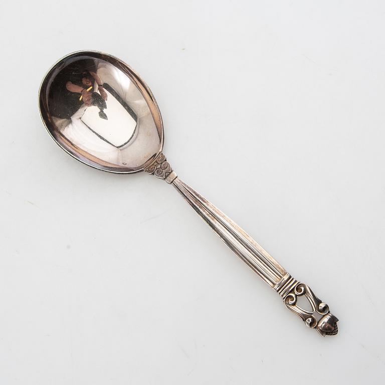 Johan Rohde, serving spoon "Konge/Achorn" sterling silver for Georg Jensen after 1945.